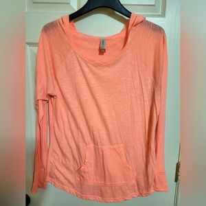 XL LIGHTWEIGHT HOODED TOP